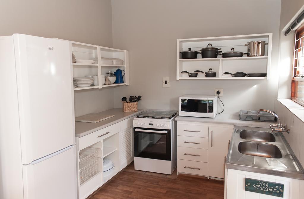 La Mer Seafront Selfcatering Accommodation Kleinmond Oda fotoğraf